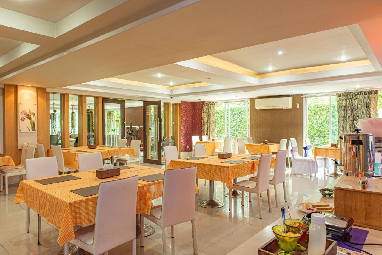 The Wing Design Hotel Bangkok Exterior foto